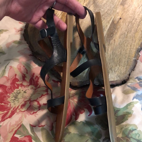 LUCKY BRAND Size 10 Byleth Strappy SandalBlack Flat Ankle Leather Rubber $78 NEW - Picture 8 of 13